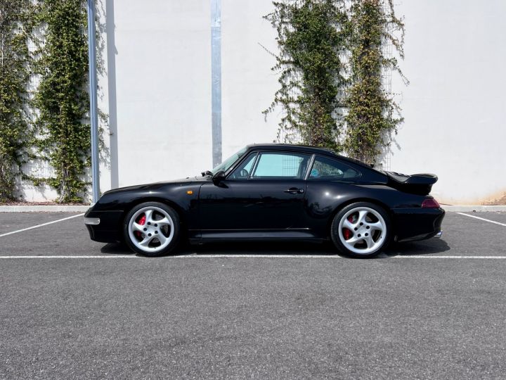 Porsche 911 Type 993 TURBO 408 CV - 1ere Peinture - Etat Neuf - Collector Noir Métal Occasion - 11