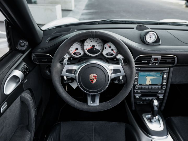 Porsche 911 TYPE 997 CARRERA 4 GTS CABRIOLET PDK 408 CV - MONACO Blanc - 20