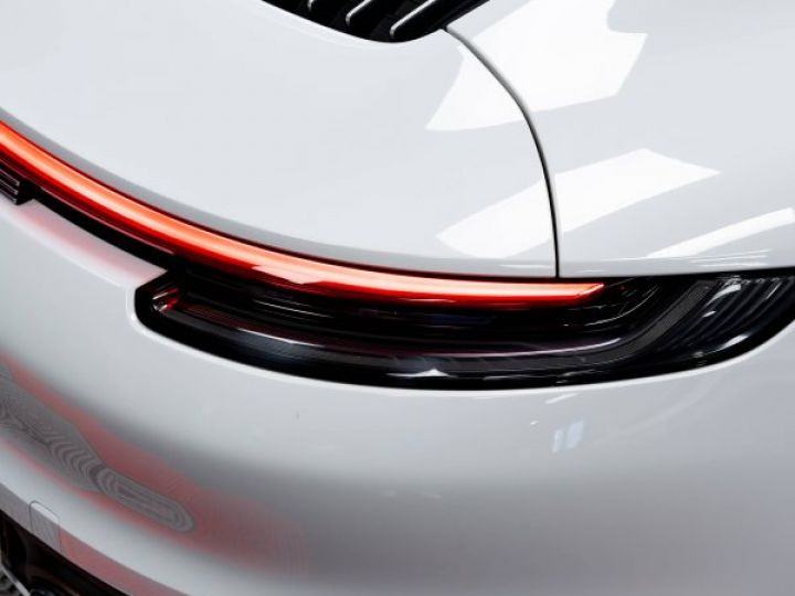 Porsche 911 VI (992) 3.0 450ch 4S BLANC - 26