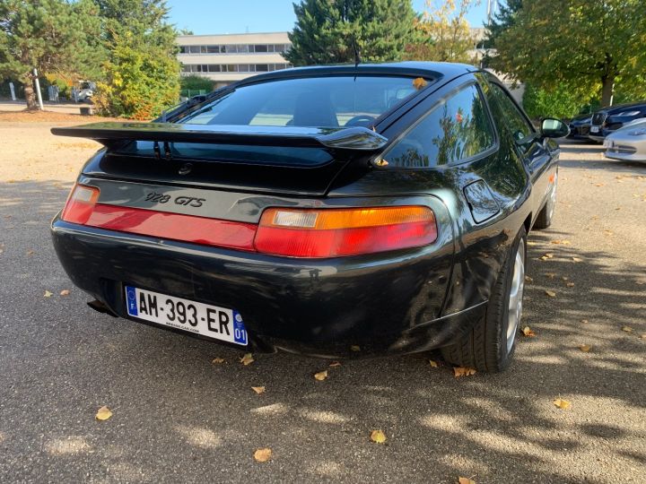 Porsche 928 GTS VERT - 21