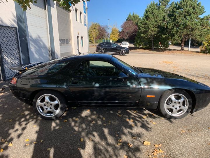 Porsche 928 GTS VERT - 23