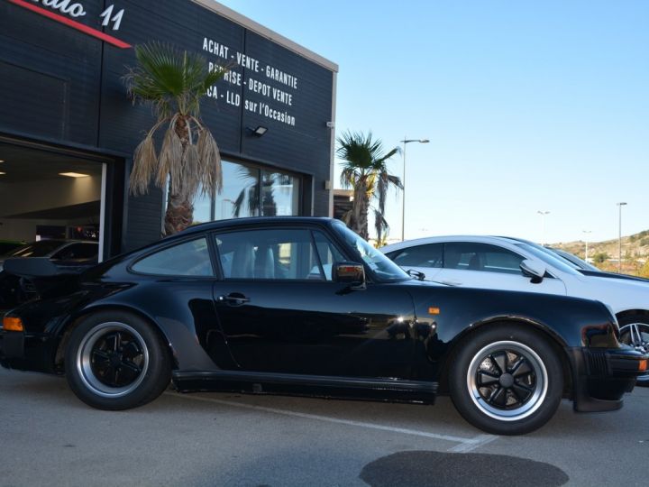 Porsche 930 Turbo 3.3 Coupe Origine France Toit Ouvrant 51000 km Certifié Expertise Parfait état Noir - 4