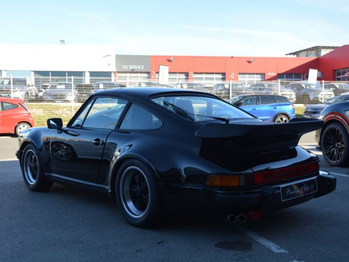 Porsche 930 Turbo 3.3 Coupe Origine France Toit Ouvrant 51000 km Certifié Expertise Parfait état Noir - 11