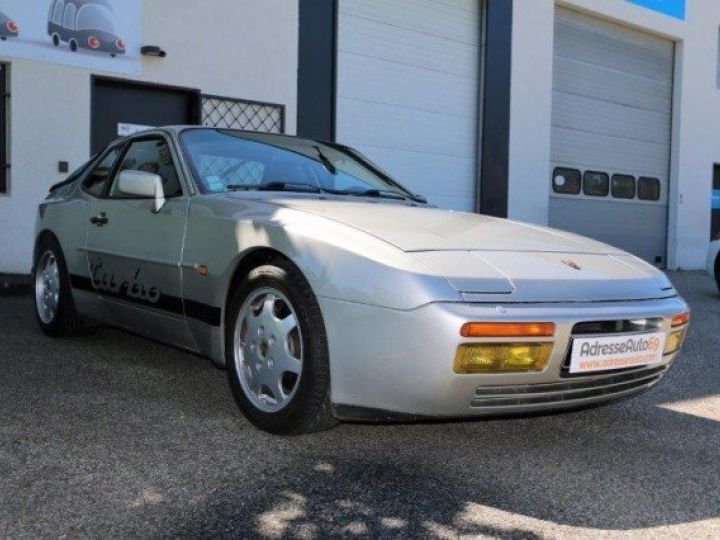 Porsche 944 TURBO 2L5 250CV BVM     Essence GRIS METAL - 2