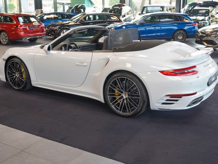 Porsche 991 .2 Turbo S 581 PDK / Carbon / PDLS+ / PCCB / CHRONO / PASM / BUMEISTER / PTV+/ Porsche APPROVED 12/2025 Reconductible Blanc Glacier - 7