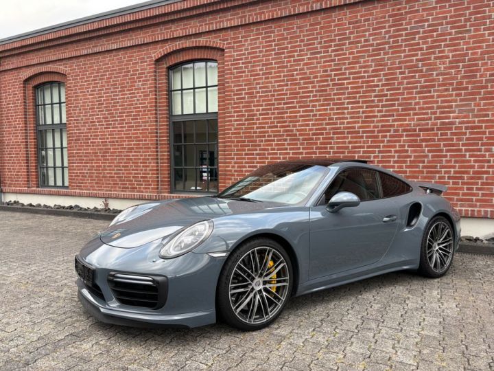 Porsche 991 .2 Turbo S 581 PDK / Carbon / PDLS+ / PCCB / CHRONO / PASM / PDLS+/ BOSE / PTV+/ Porsche APPROVED 01/2025 Reconductible Bleu Graphit - 1