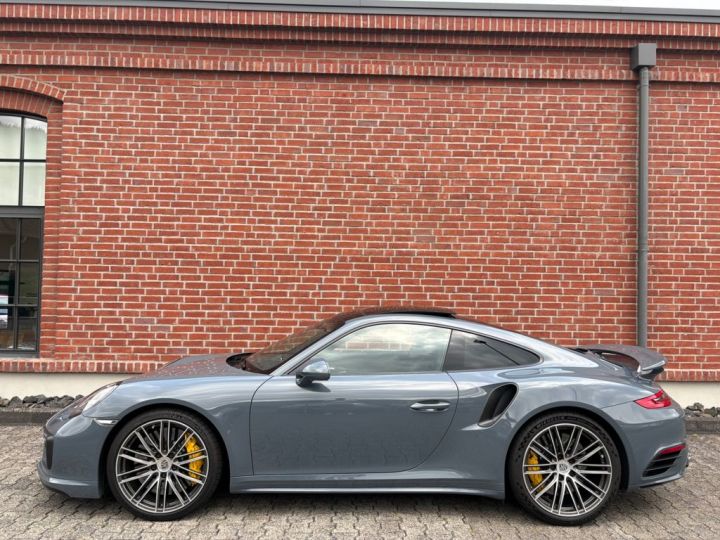 Porsche 991 .2 Turbo S 581 PDK / Carbon / PDLS+ / PCCB / CHRONO / PASM / PDLS+/ BOSE / PTV+/ Porsche APPROVED 01/2025 Reconductible Bleu Graphit - 4