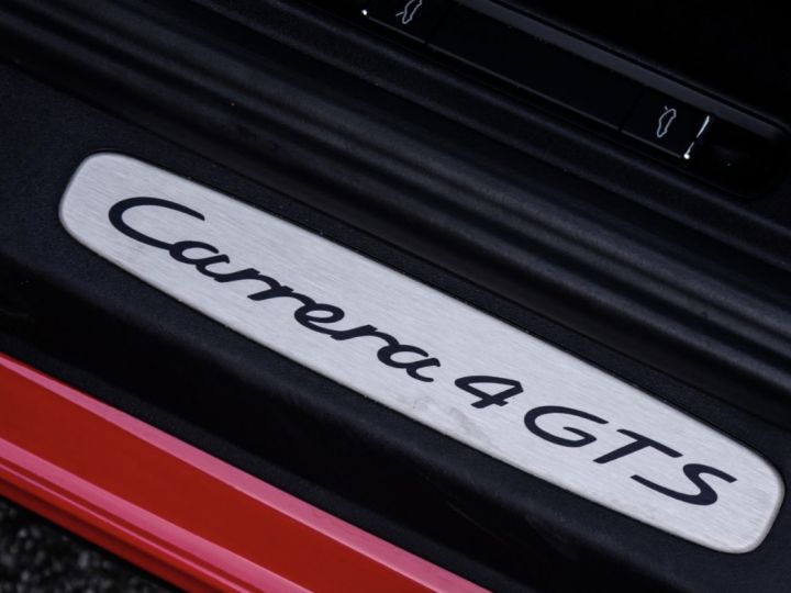 Porsche 991 Carrera 4 GTS  - 9