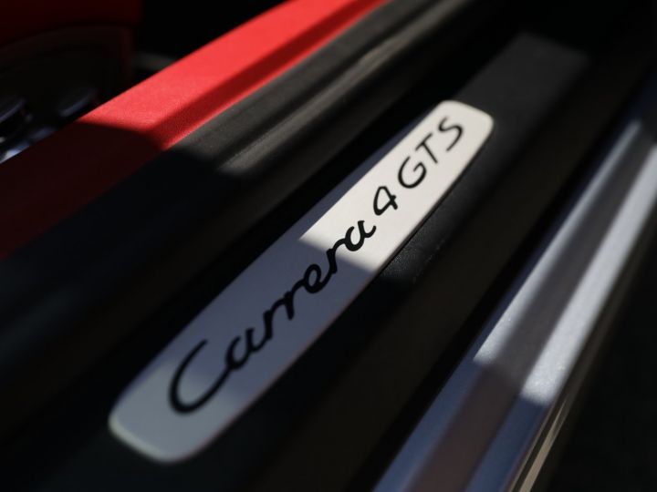 Porsche 991 PORSCHE 991 CARRERA 4 GTS PDK 3.8 430CV / EXCLUSIVE Gris - 31