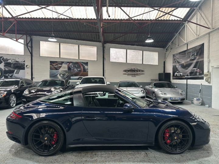 Porsche 991 PORSCHE 991 TARGA 4 GTS 3.0 450CV PDK / APPROVED 08:25 / SUPERBE Bleu Nuit - 16