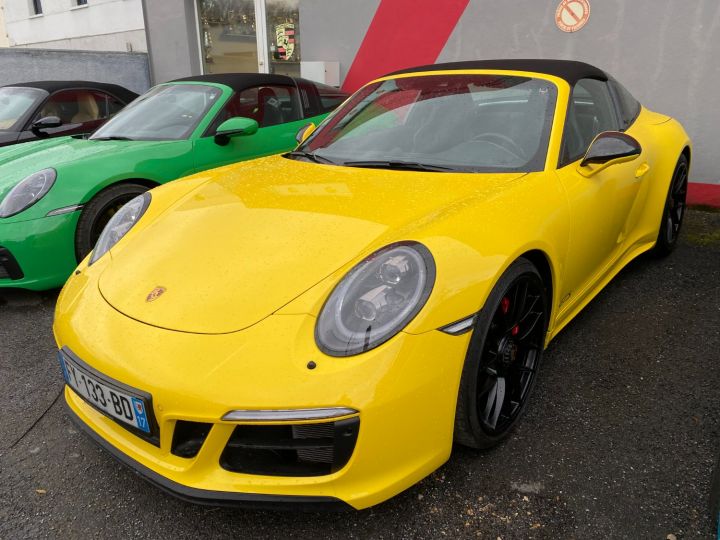 Porsche 991 TARGA Carrera 4 GTS Jaune - 1