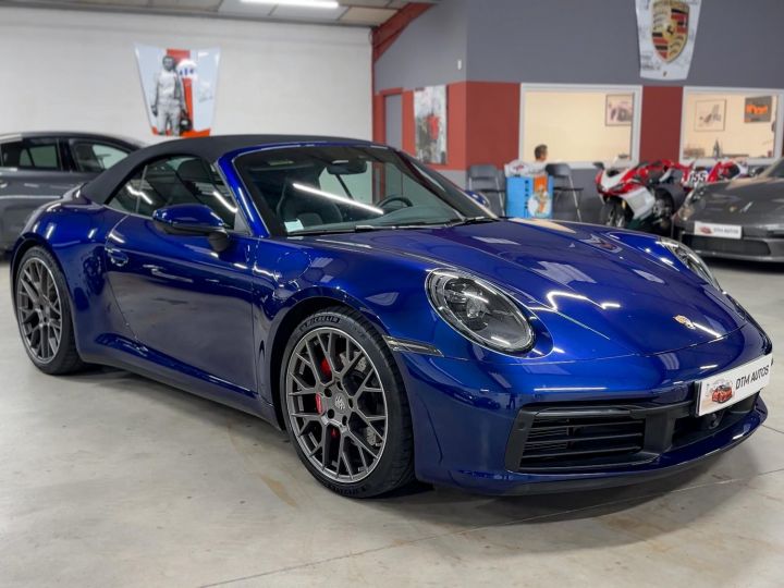 Porsche 992 911 CARRERA 4S CABRIOLET PDK 1° MAIN FR Bleu Gentiane Metal - 26