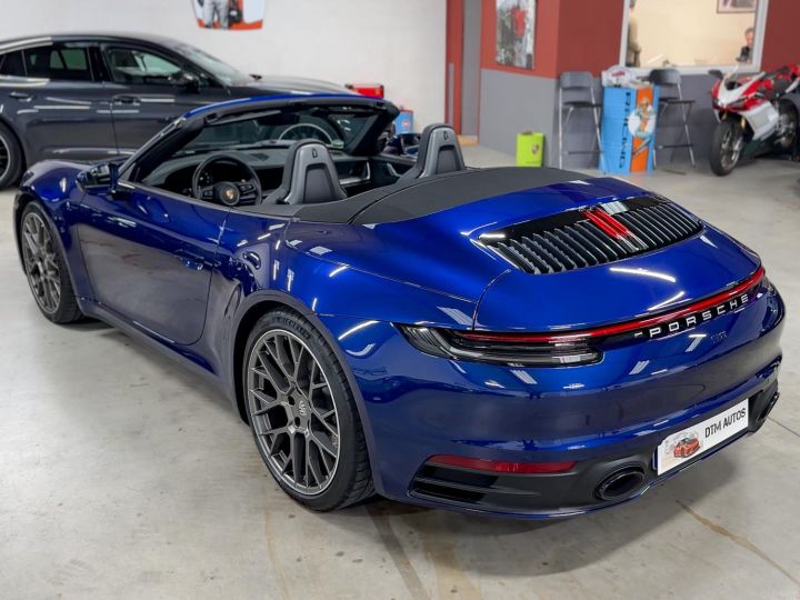 Porsche 992 911 CARRERA 4S CABRIOLET PDK 1° MAIN FR Bleu Gentiane Metal - 28