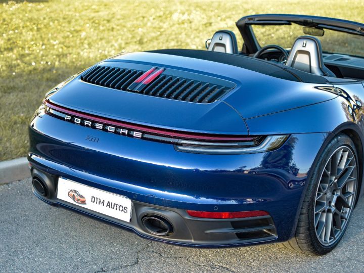 Porsche 992 911 CARRERA 4S CABRIOLET PDK 1° MAIN FR Bleu Gentiane Metal - 11