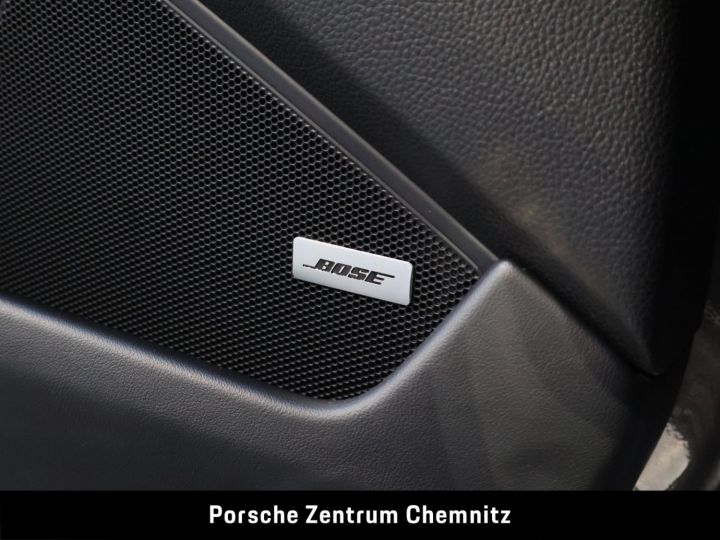 Porsche 992 Carrera / ECHAPPEMENT SPORT/ BOSE / CAMERA / SIEGES SPORT PLUS / PREMIERE MAIN / GARANTIE 12 MOIS GRIS AGATE - 24