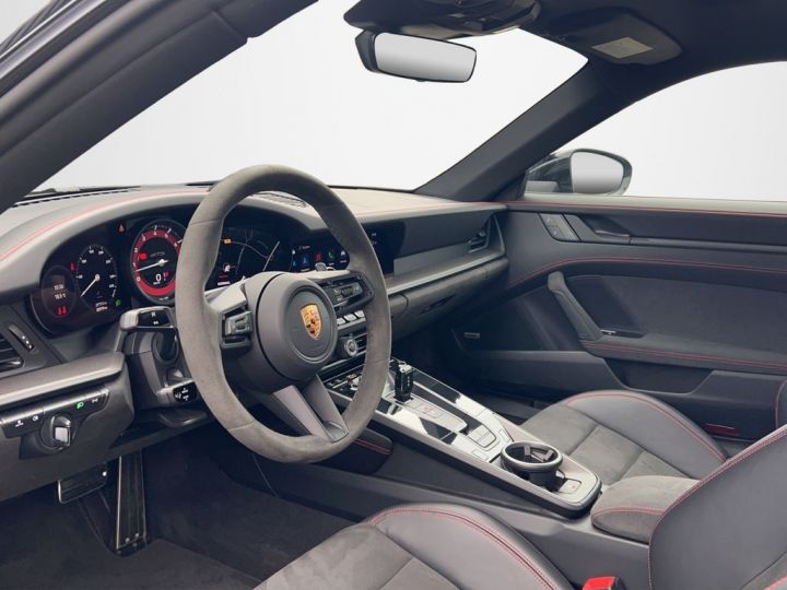 Porsche 992 Carrera GTS / Toit ouvrant / Pack intérieur GTS / Porsche approved noir - 9