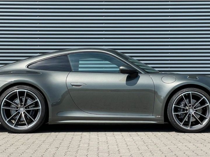 Porsche 992 Carrera Porsche Approved 04/2024 équipement premium GRIS AVENTURINE - 4