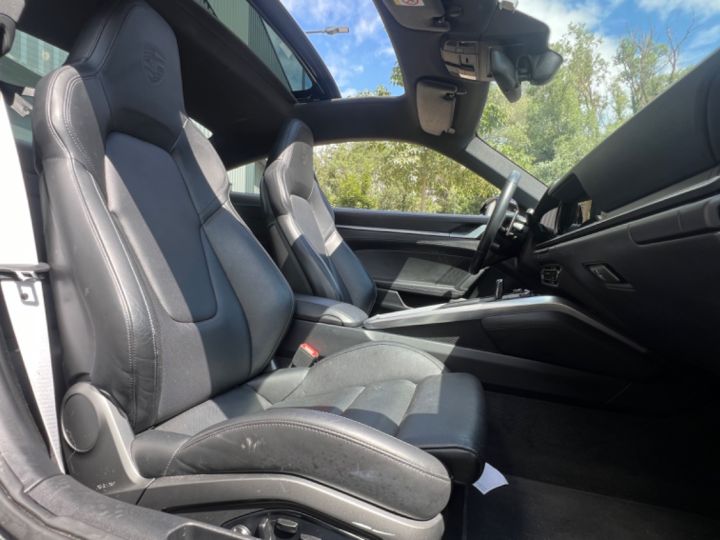 Porsche 992 Porsche 911 Type 992 Carrera 4S- crédit 1 267 euros par mois - échappement sport - TO - française - 1e main - lift system - TVA apparente Noir métallisé - 6