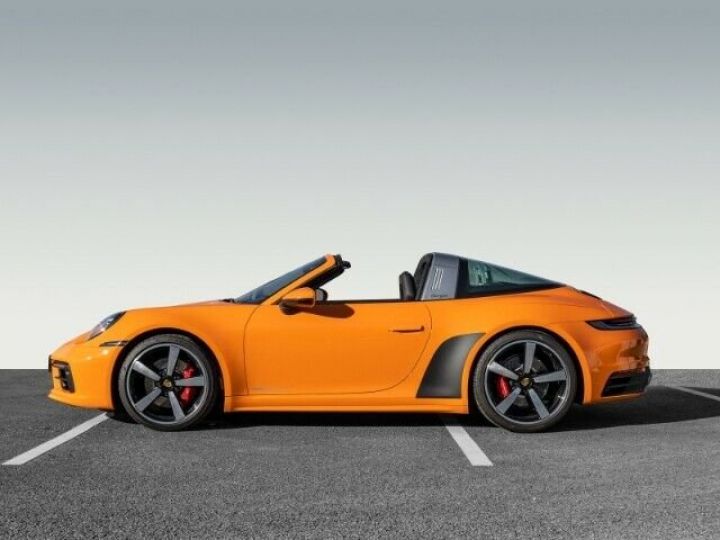 Porsche 992 Targa 4S 3.0 Orange - 5