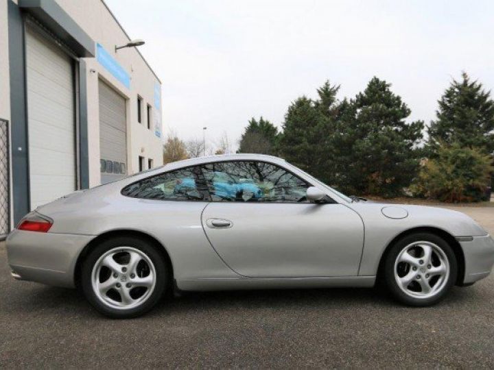 Porsche 996 CARRERA 3,4 COUPE BVM6 300CV     Essence GRIS ARGENT - 23