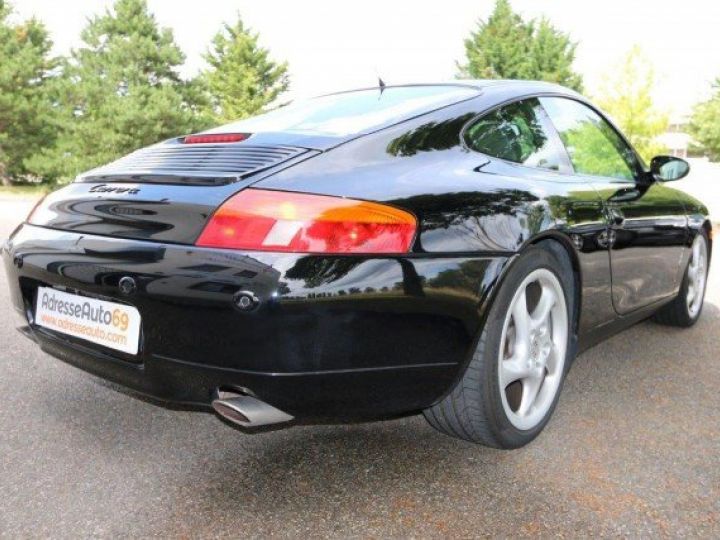 Porsche 996 CARRERA 3,4 COUPE BVM6 300CV     Essence NOIR - 26