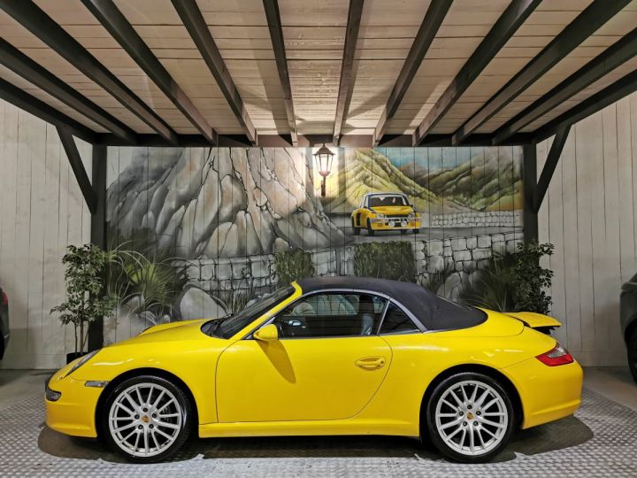 Porsche 997 CABRIOLET 3.6 325 CV CARRERA Jaune - 1