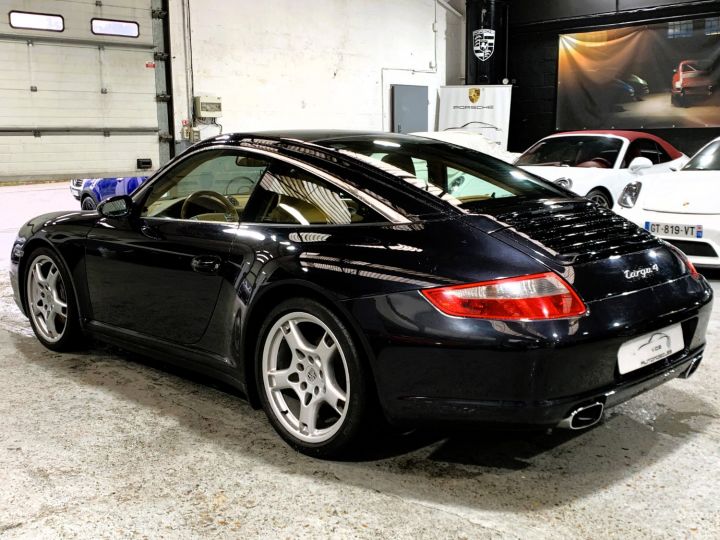 Porsche 997 PORSCHE 997 TARGA 4 / 3.6 325CV /CHRONO / PASM / 65000 KMS SUPERBE Noir - 11