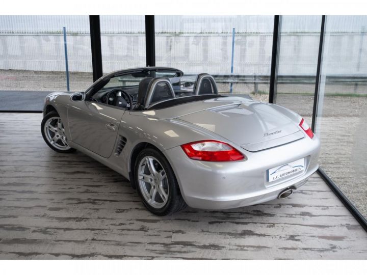 Porsche Boxster 2.7 GRIS - 12