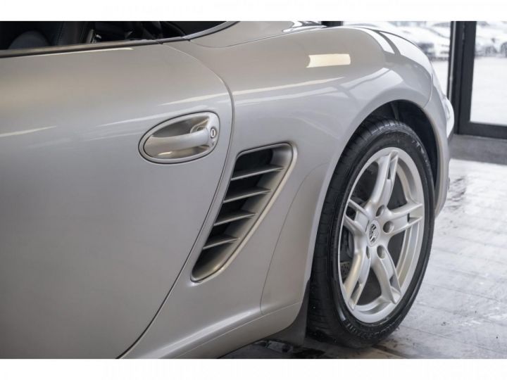 Porsche Boxster 2.7 GRIS - 36