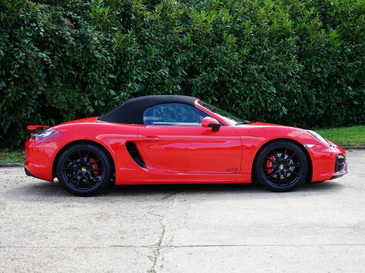 Porsche Boxster 981 GTS PDK - Parfaitement Optionné (Pack Intérieur GTS, Carbone, Sièges Sport Plus, BOSE, ...) - Carnet 100% PORSCHE - Révisée 07/2024 - Gar. 12 Mois Rouge Indien - 12