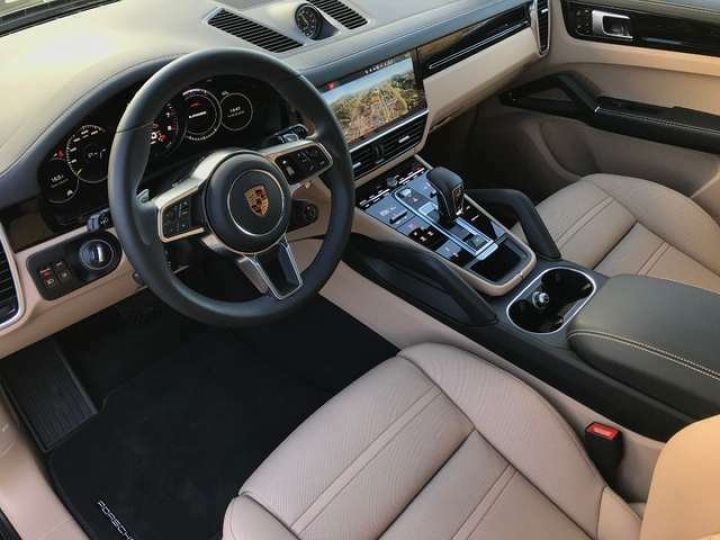 Porsche Cayenne noir - 4
