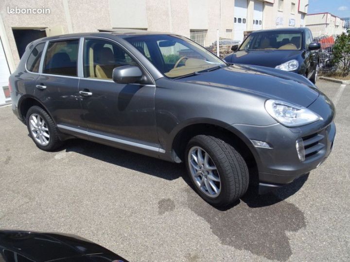 Porsche Cayenne Gris - 15