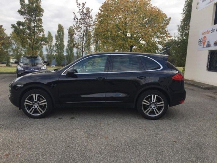 Porsche Cayenne 2 V6 3.0 DIESEL 245 CV PDK     Diesel NOIR - 9