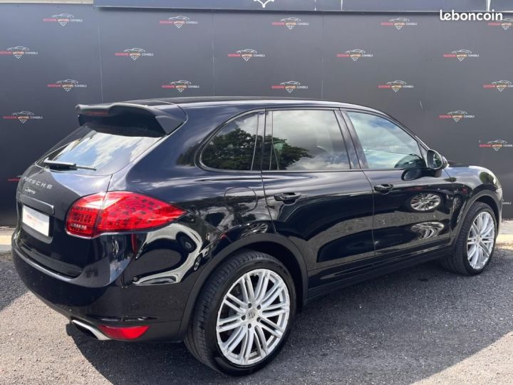 Porsche Cayenne 3.0 V6 245ch Tiptronic S Noir - 4