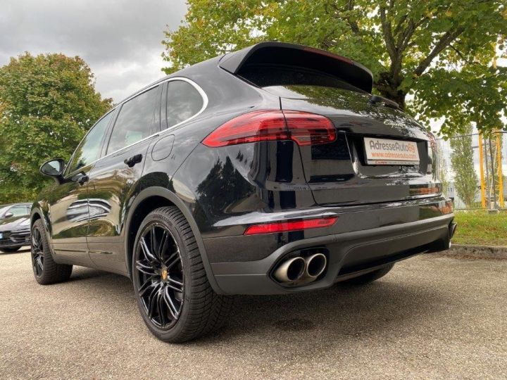 Porsche Cayenne 3.0 V6 416 ch S E-Hybrid Tiptronic  Noir - 37