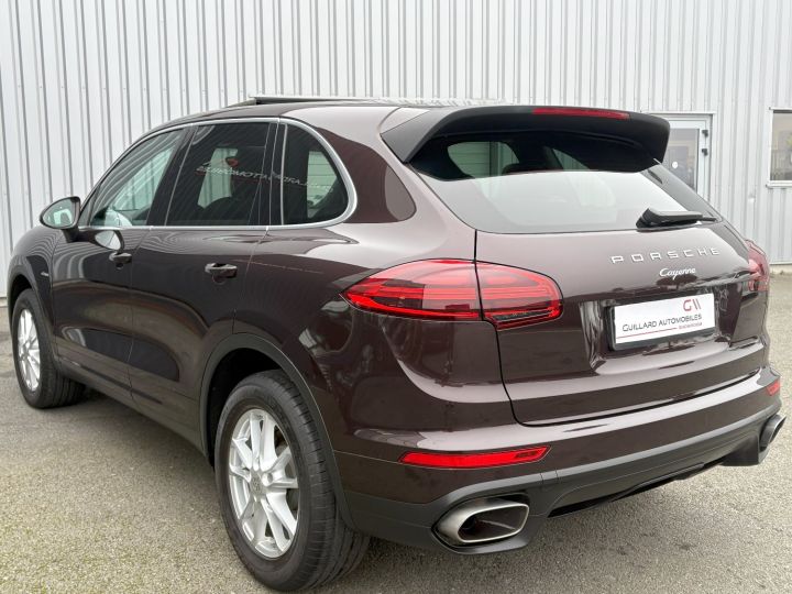 Porsche Cayenne 3.0 V6 D 240ch TIPTRONIC 8 Bordeau - 9