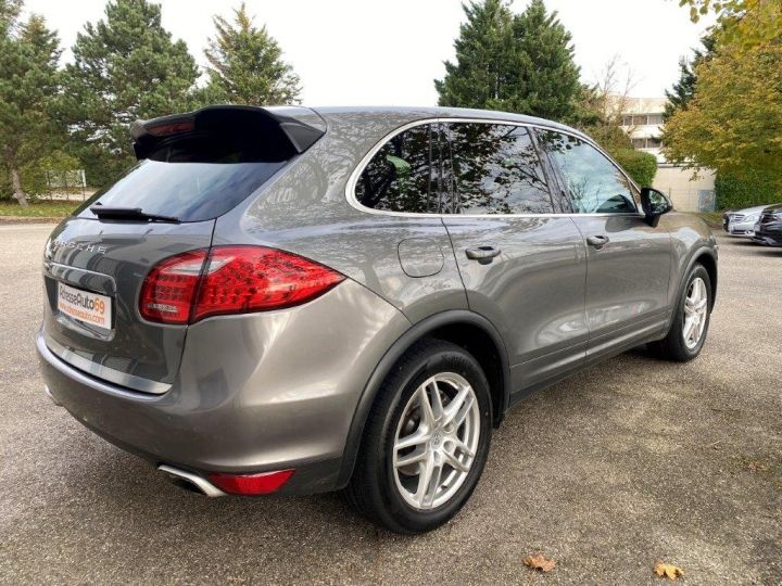 Porsche Cayenne 3.0D V6 245 cvTiptronic S  GRIS - 40