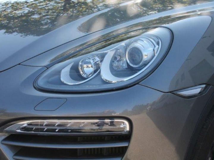 Porsche Cayenne 3.0D V6 245cv TIPTRONIC S BA Automatique     Diesel GRIS FONCE - 4