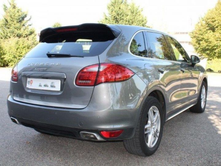 Porsche Cayenne 3.0D V6 245cv TIPTRONIC S BA Automatique     Diesel GRIS FONCE - 23