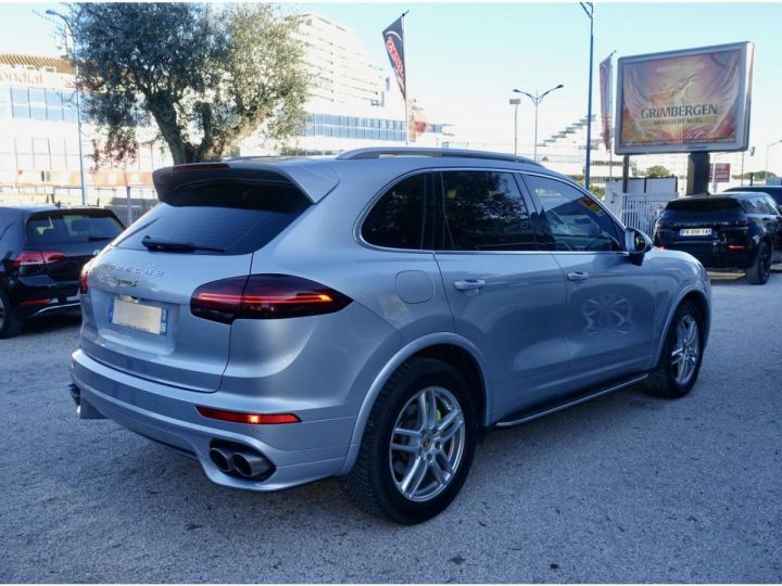 Porsche Cayenne 3.0i V6 - 416 - BVA Tiptronic S - Start&Stop S E-Hybrid PHASE 2 Gris métallisé - 4