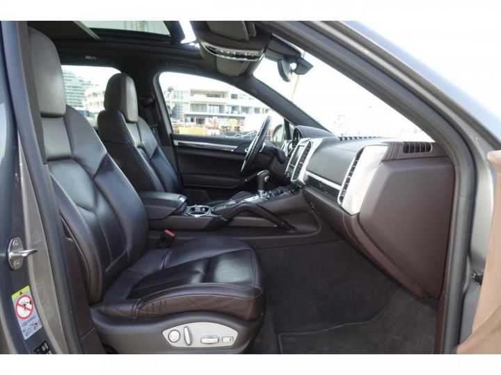 Porsche Cayenne 4.2 V8 TDI 382 - BVA Tiptronic S Gris métallisé - 7