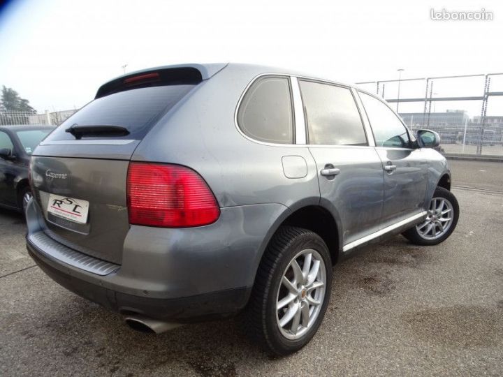 Porsche Cayenne (955) V6 TIPTRONIC Gris - 4