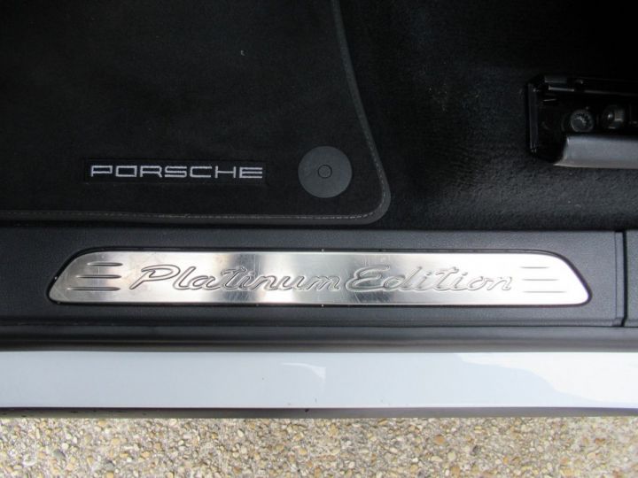 Porsche Cayenne (958) PLATINUM EDITION Blanc - 17