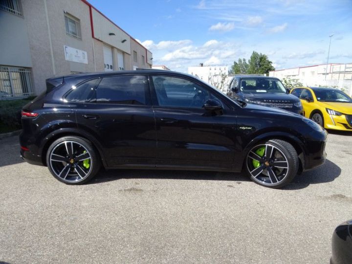 Porsche Cayenne (9YA) 4.0 V8 680CH TURBO S E-HYBRID Noir - 2