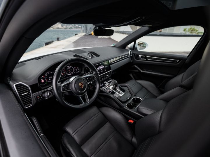 Porsche Cayenne COUPE 3.0 V6 340 CV - MONACO Blanc - 27