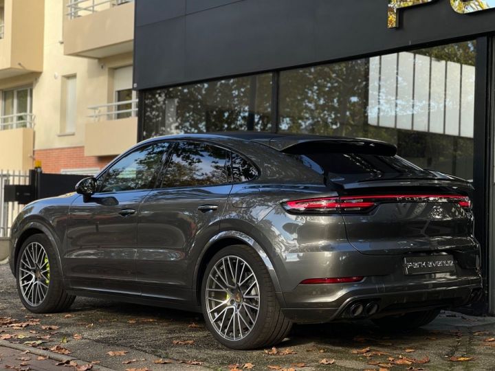 Porsche Cayenne COUPE (9YA) 3.0 V6 462CH E-HYBRID Gris - 6