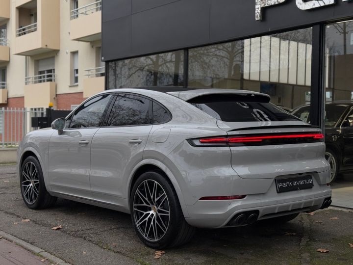 Porsche Cayenne COUPE (9YA) 3.0 V6 470CH E-HYBRID Gris - 4