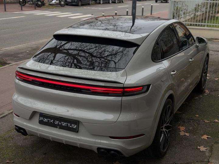 Porsche Cayenne COUPE (9YA) 3.0 V6 470CH E-HYBRID Gris - 5