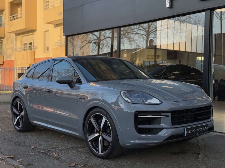 Porsche Cayenne COUPE (9YA) 3.0 V6 470CH E-HYBRID Gris - 3