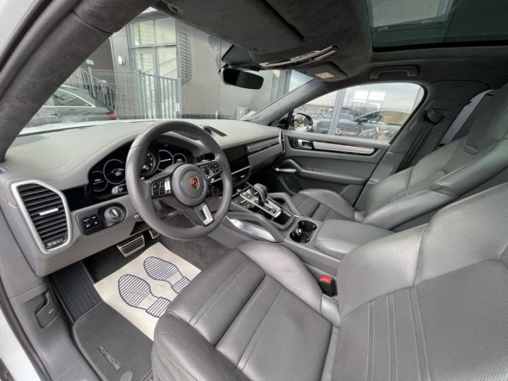 Porsche Cayenne COUPE (9YA) 4.0 V8 550 TURBO Blanc - 19